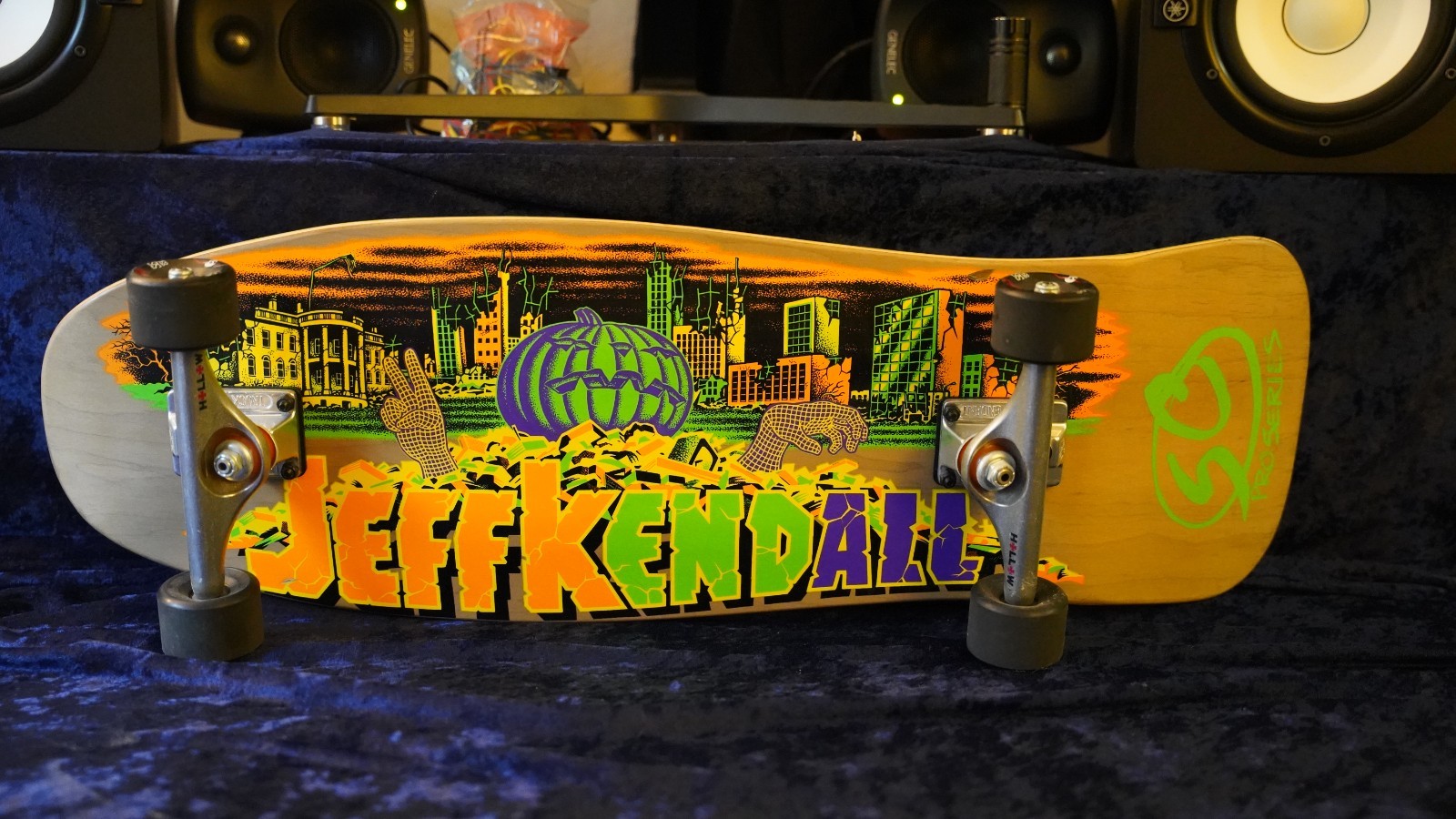 Santa Cruz Skateboard JEFF KENDALL PUMPKIN
