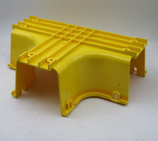 ADC / COMMSCOPE - FGS-MHRT-A / Horizontal T, 4x4in, Yellow, Used 2 in stock 