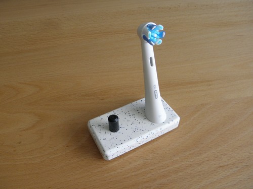 Zahnbürstenhalter 2 Aufsätze Braun Oral B Modell IO Varicor mit POM Haltestiften - Bild 39 von 48