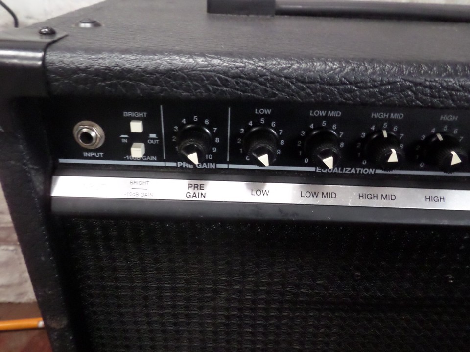 Peavey Basic 112 60 Watt Bass Guitar Amp eBay