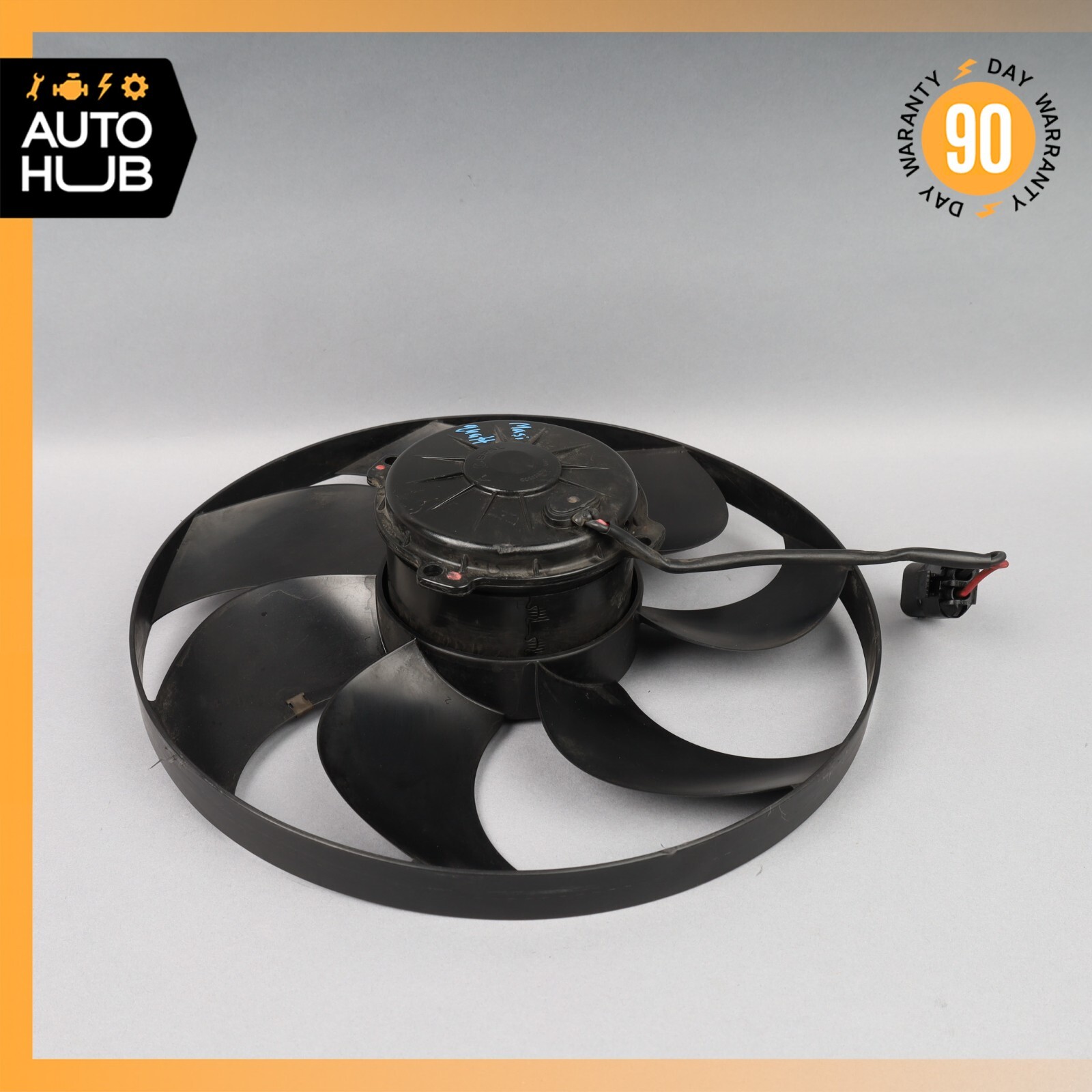 04-10 Maserati Quattroporte M139 Right Side Radiator Cooling Fan Motor OEM