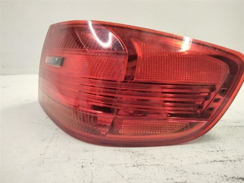 2007-2010 BMW 328i 335i E92 PASSENGER RH Side Coupe Quarter Panel Tail Lamp OEM - Picture 2 of 8