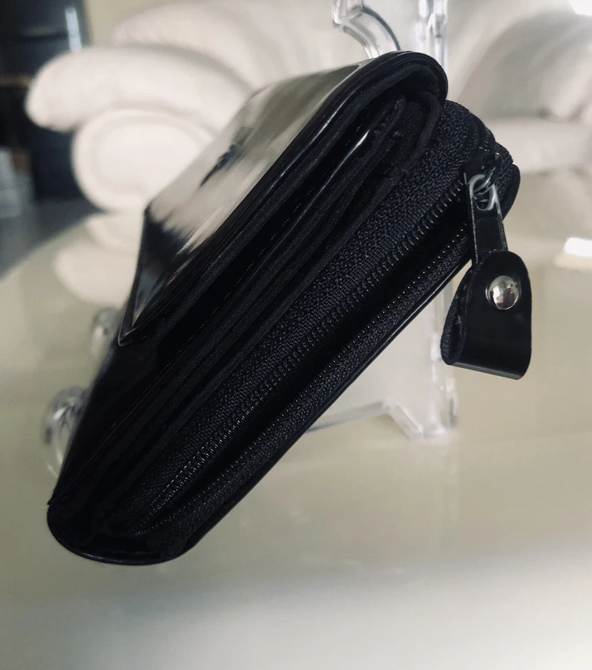 Cartera/Organizador PRADA Vintage Charol Triple con Cremallera en Esquina Foto 3 de 4