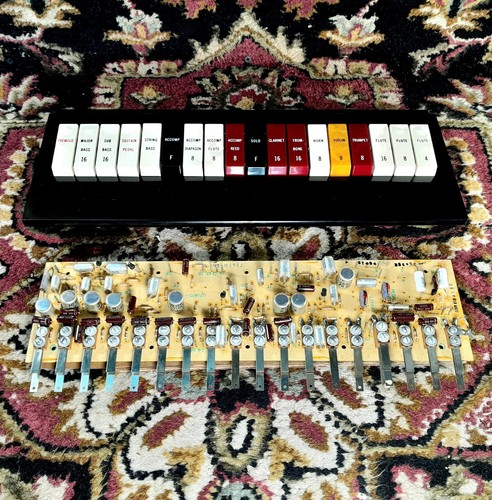 CONN Preamps, Bass Levels, Voice & Control Switches, P.C. Board & Cover Molding - Picture 2 of 12