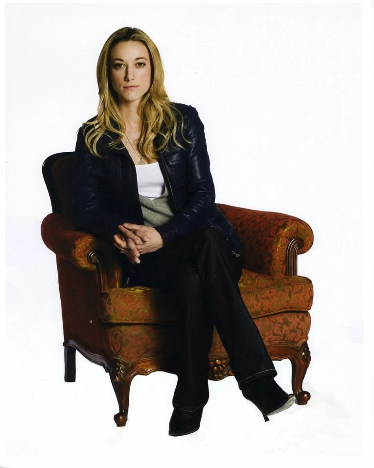 Zoie Palmer Lost Girl TV Series 8x10" Photo #A1134 | eBay