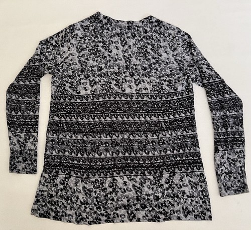 Soma Intimates Women Gray L/S Cardigan Sweater Animal Print Button Front Size M - Picture 6 of 16