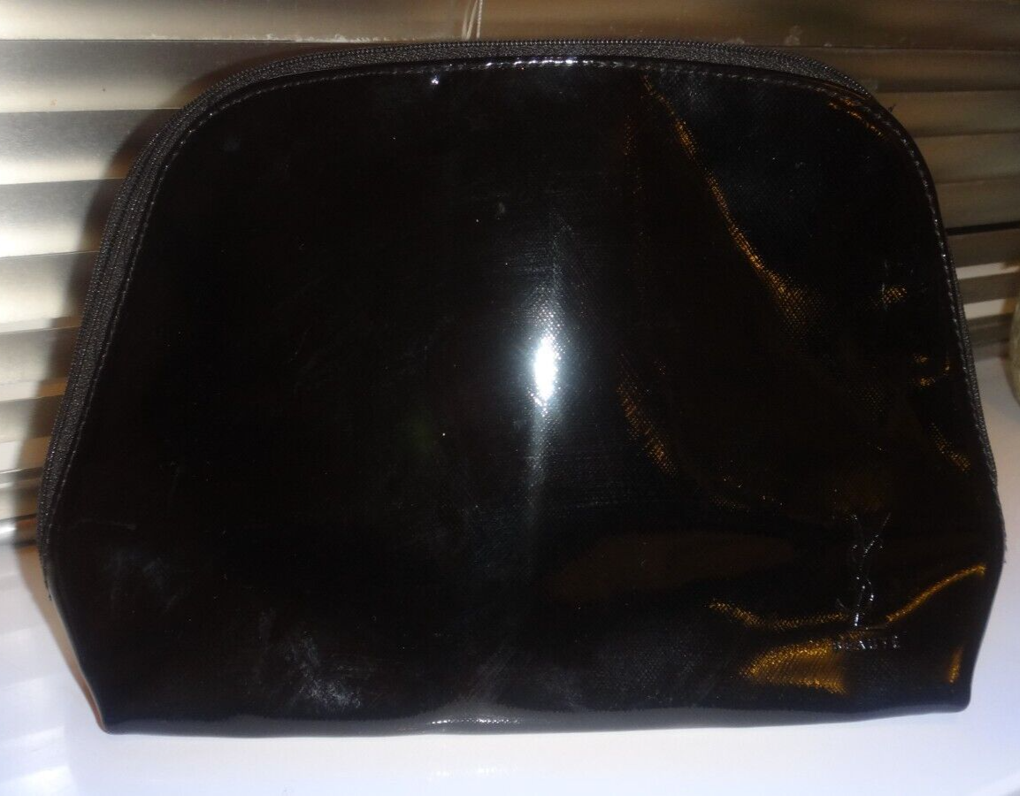 Borsa per trucco rotonda Yves Saint Laurent bellezza nera finto brevetto con cerniera rotonda