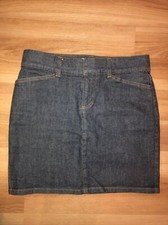 Gap Women s Hip-Hugger Stretch Medium Wash Blue Denim Short Skirt - Size 2