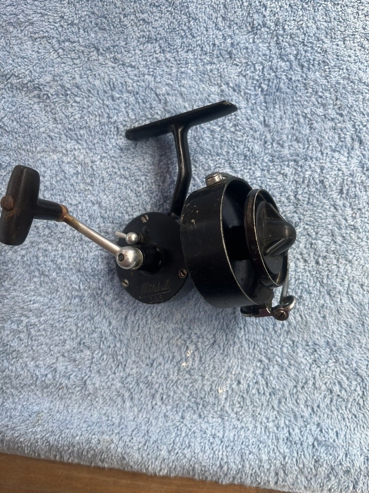 vintage fishing reelsNot Working. Mitchell No 305, Karmann No 41 eBay
