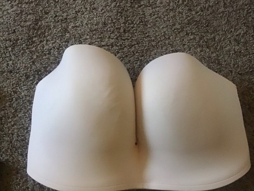 Seamless Ultimate Support Strapless Bra size 42F- NWT