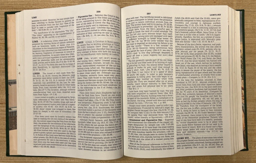 Insight on The Scriptures, Watchtower Bible Tract Society, HC 1988 *2 Vol. Set - Picture 14 of 16