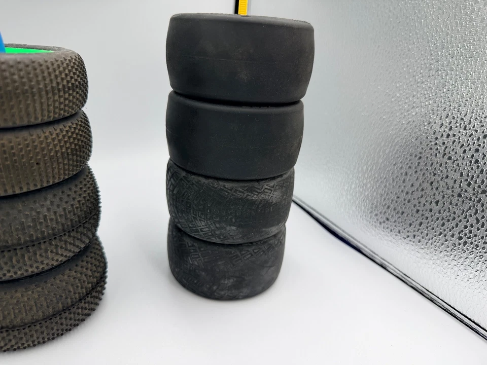 ProLine 2WD 4WD Front Rear 2.2 Buggy Carpet Tire Lot Associated Losi Traxxas New - Image 3 of 4