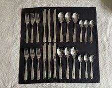 24 Piece Plain 18/10 Stainless Steel Cutlery Set