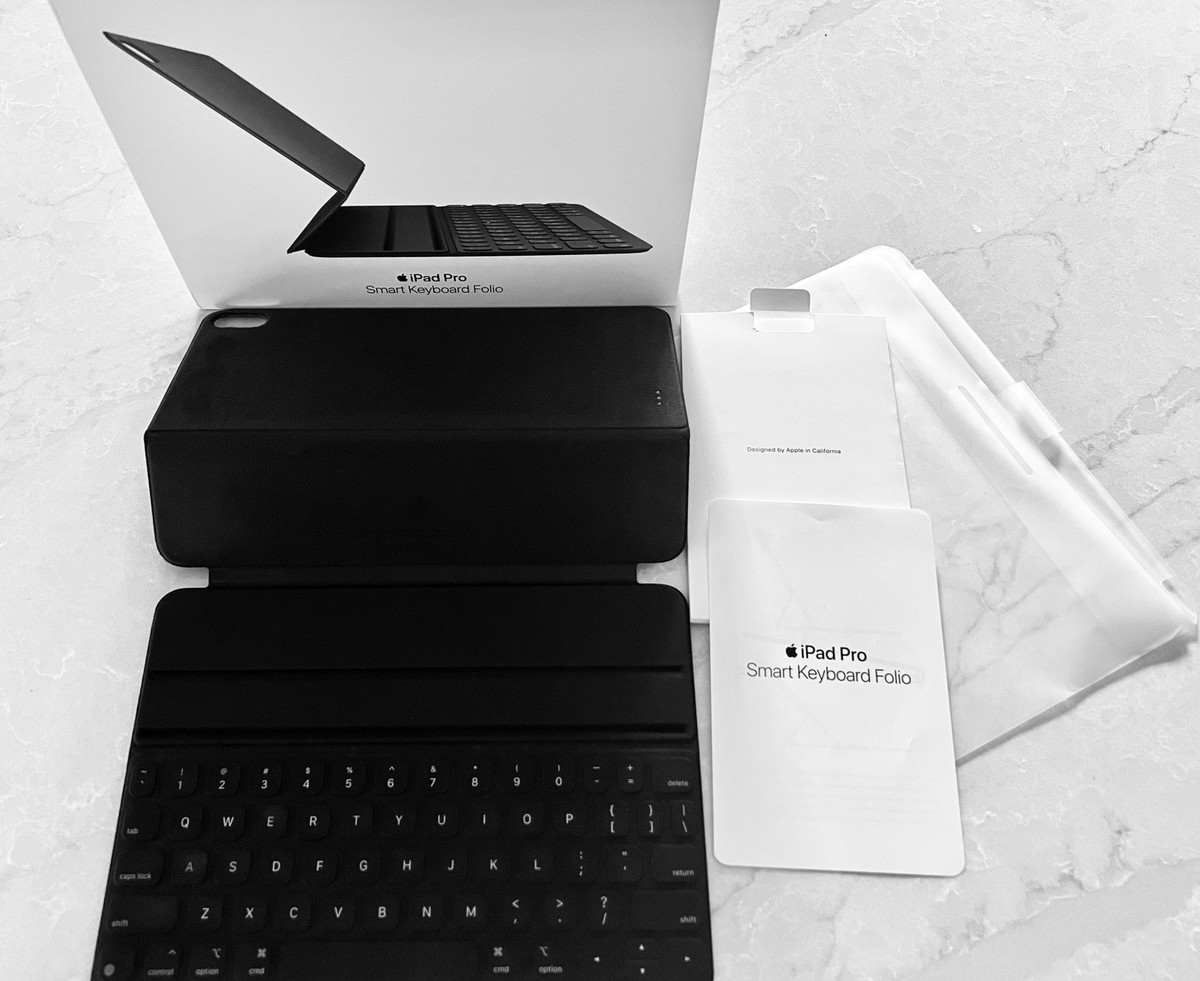 【新品、未開封】Apple Smart Keyboard Folio A2038 Apple Smart Keyboard Folio 11