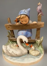 HUMMEL GOEBEL FIGURINE 344 FEATHERED FRIENDS 1956