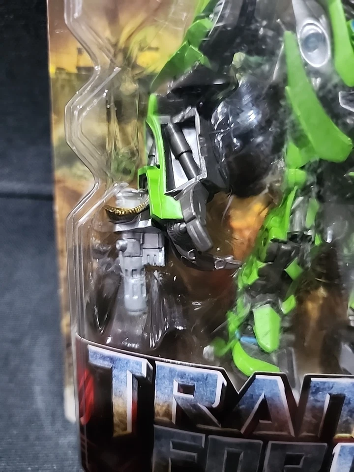 Hasbro TRANSFORMERS Revenge of the Fallen Robot Replicas Autobot Skids - Image 3 of 4