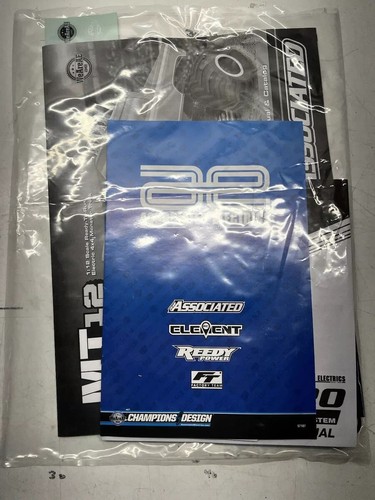 Team Associated MT 12 4x4 Monster Truck. CR12 Trail Series. Battery Not Included - Picture 10 of 17