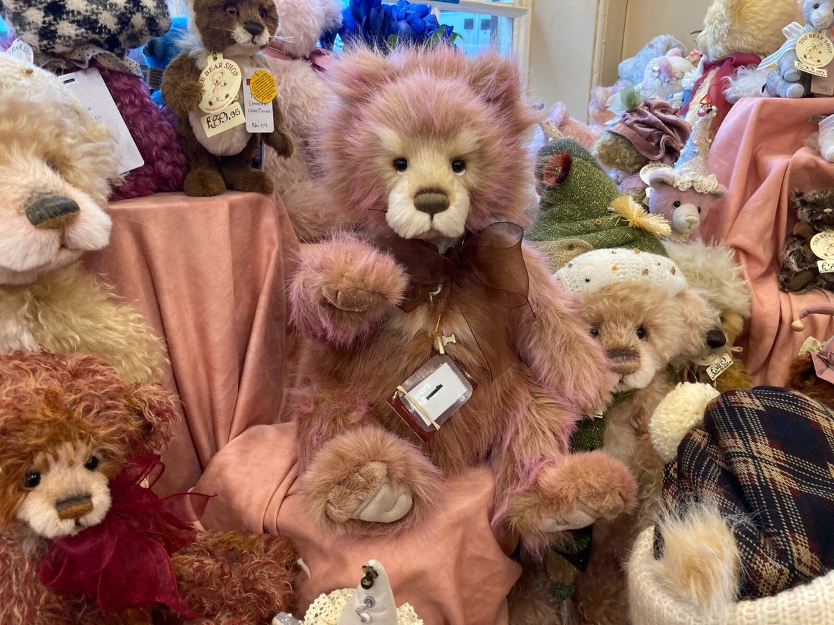 Pandora Charlie Bears Plumo Secrets Collection Plush / Alpaca