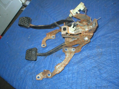 1993-2002 CAMARO FIREBIRD CLUTCH BRAKE PEDAL ASSY.GM T56 T5 ORIGINAL LT1 Z28 T/A - Picture 7 of 7