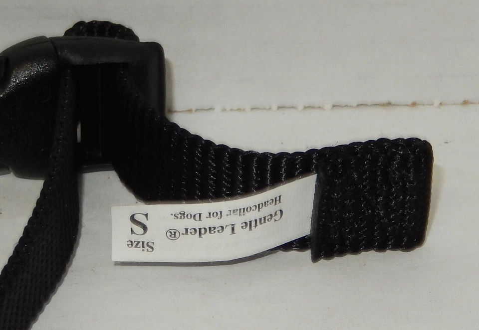 Collar de perro Gentle Leader negro talla pequeña Foto 3 de 3
