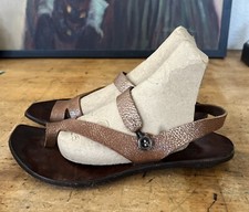 Cydwoq DRIVE thong sandals Flats Brown Silver leather Women  s size 39 / 6 US