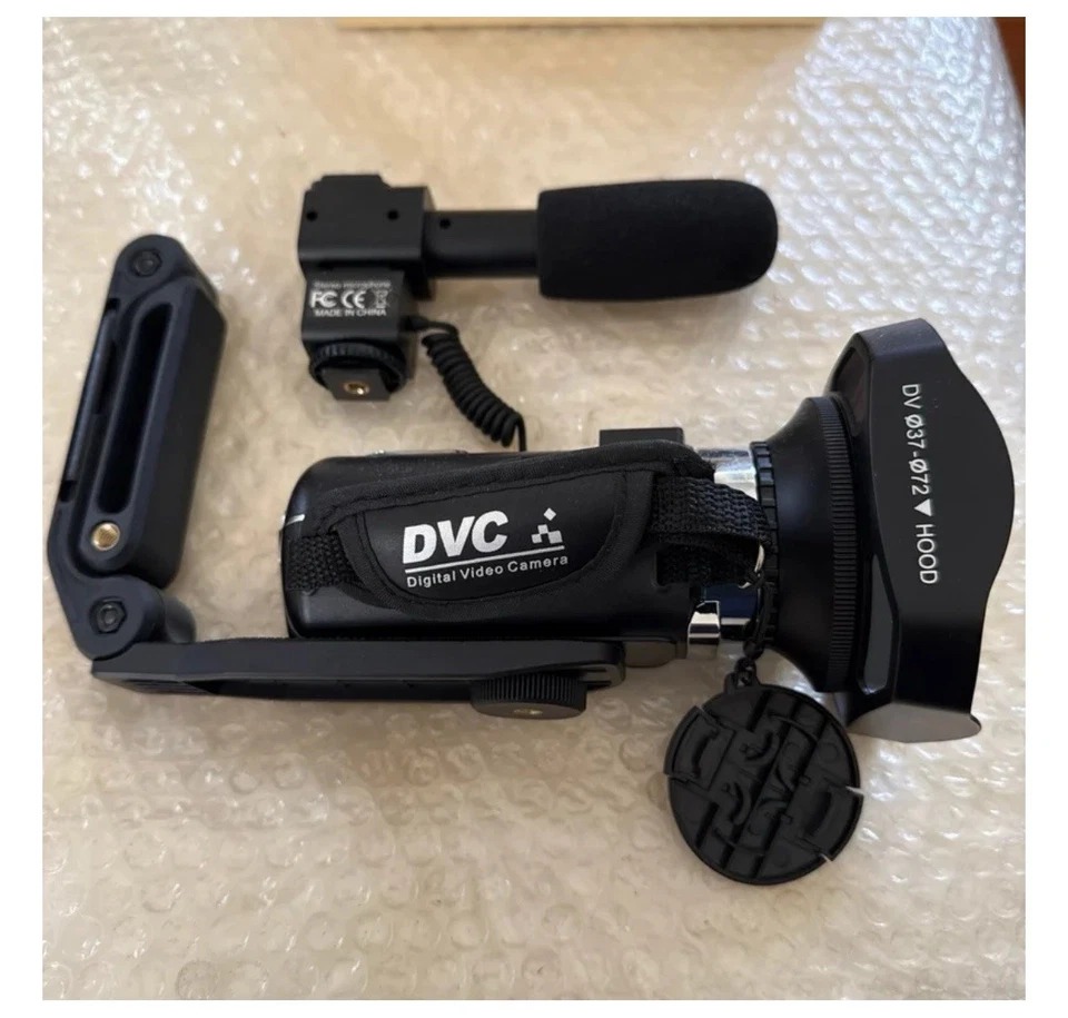 Compact Digital Video Camcorder | Black | Handheld | Tested & Working - Image 4 of 4