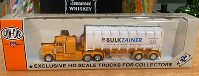 Rare Con-Cor HO 1/87 Union Pacific Peterbilt Tractor & Bulktainer Trailer NIB