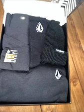 Men's Volcom Frickin Classic Gift Set Hoodie, Beanie, T-Shirt, Socks, Pin Sz XL
