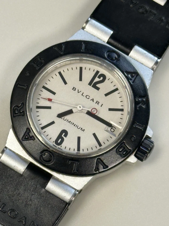 Bvlgari Diagono AL32TA Aluminum Silver-Tone Date Swiss Made 34mm Luxury Watch - Image 3 of 4