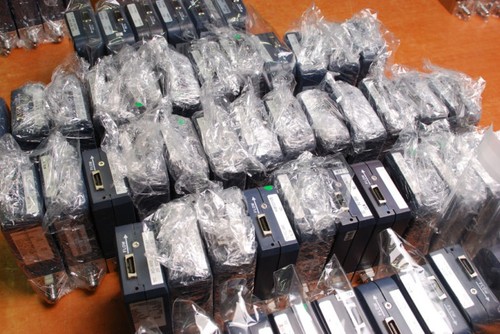 Controlador de flujo masivo AERA MFC FC-980 500SCCM HCL - Imagen 3 de 3