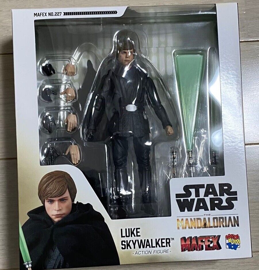 MAFEX LUKE SKYWALKER (TM) ( THE MANDALORIAN Ver. ) Figure MAFEX LUKE SKYWALKER (TM) ( THE MANDALORIAN Ver. ) Figure