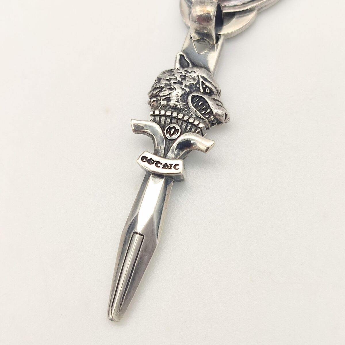 すぐ届く!YOHJI YAMAMOTO SILVER 950 WOLF DAGGER PENDANT YOHJI YAMAMOTO OVAL WOLF Dagger Pendant Necklace Silver 950