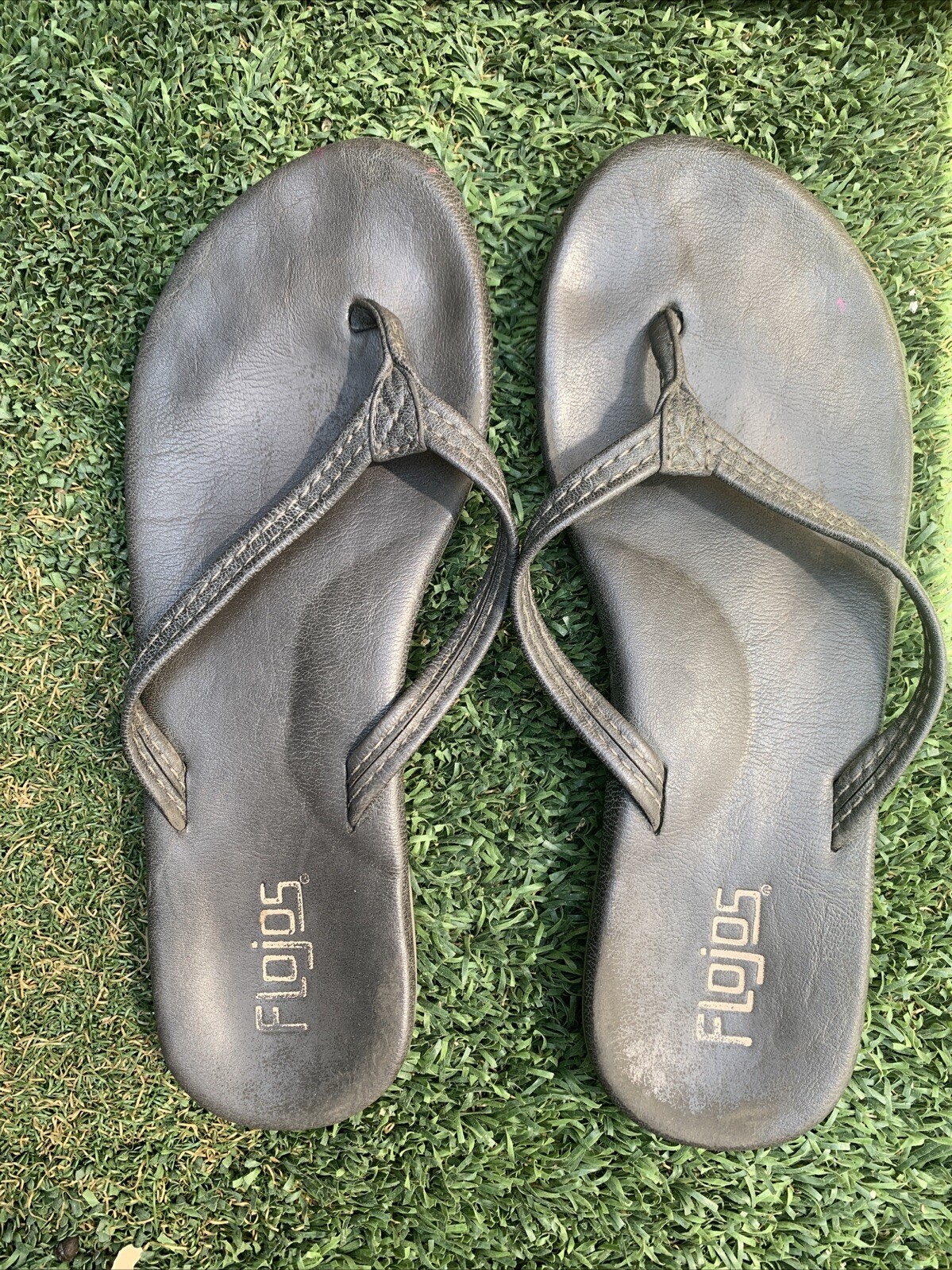 Flojos Womens Gray Comfort Flip Flops Size 7 Soft Sole Sandals