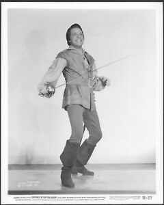 Louis-Hayward-Original-1950-Photo-Fortunes-of-Captain-Blood-Swashbuckler