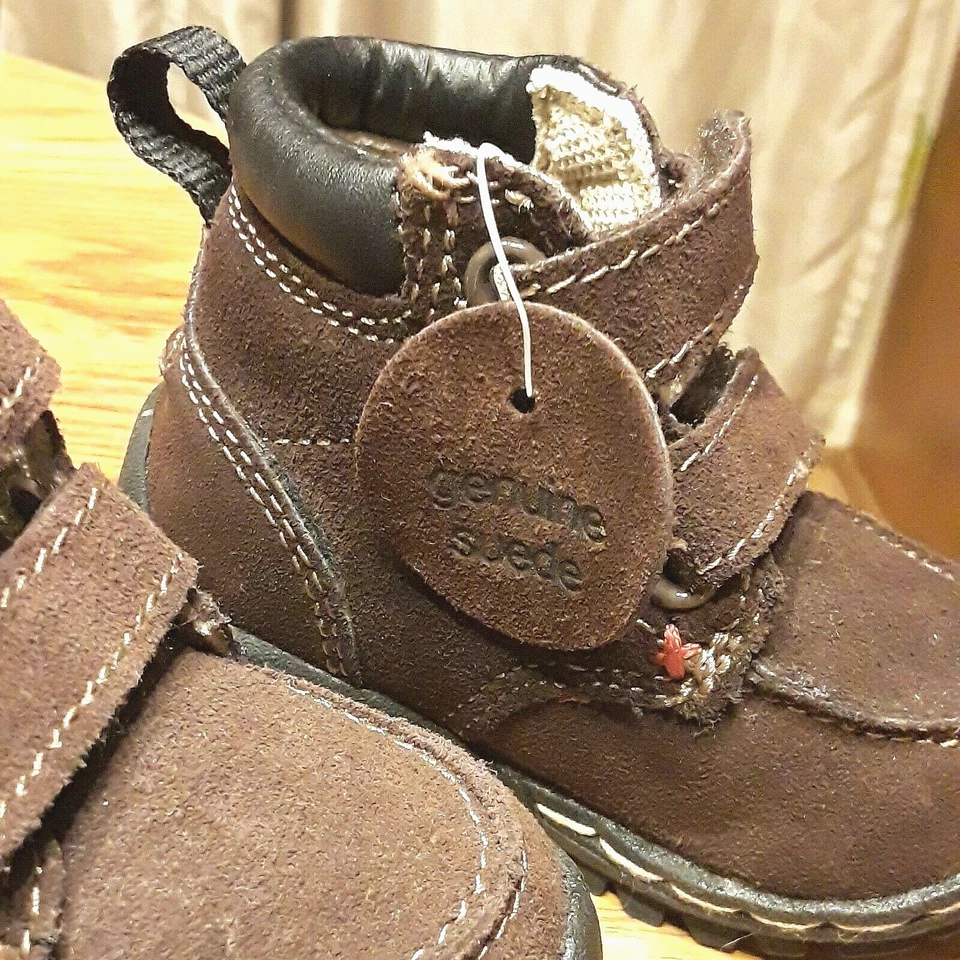 TODDLER Boots Sz 3 Brown LEATHER Outdoor Shoes  CHILDREN'S PLACE ☆ NWT - Изображение 3 из 4