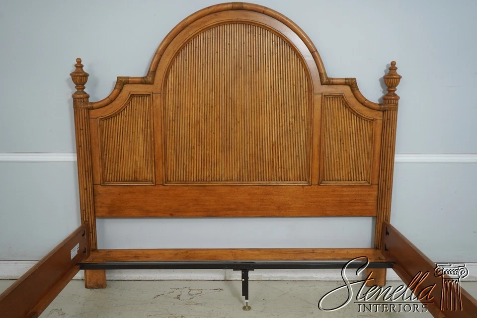 70556: Cama estilo bambú tamaño king TOMMY BAHAMA Foto 3 de 4