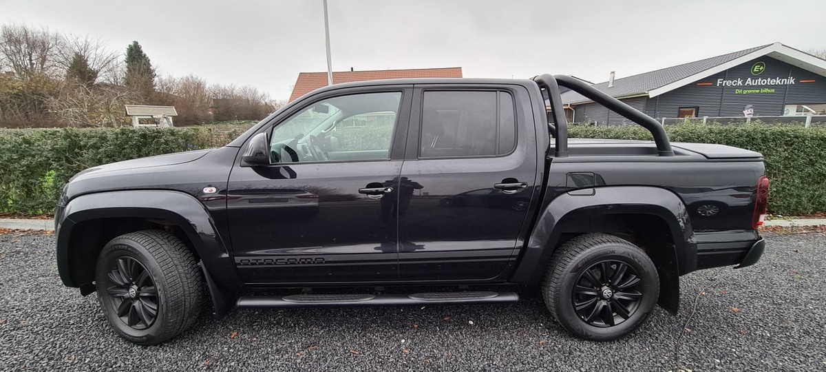 VW Amarok TDi 180 Highline aut. 4M VW Amarok TDi 180 Highline aut. 4M