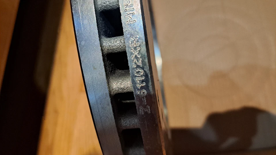 pair (2)Lt and Rt Front Drill/Slot Zinc Brake Rotors For Ford Explorer 2011-2019 - Image 3 of 4