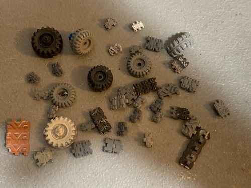 A23331 WARHAMMER 40K SPACE MARINES BITS LOT PNEUS RÉSERVOIR BANDE DE ROULEMENT CHENILLES ROUES RHINO