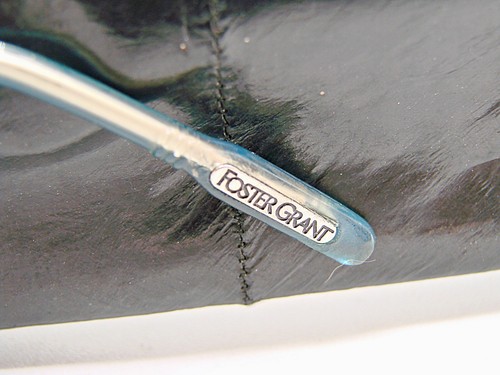 Foster Grant Forbidden Sunglasses Metal Frame Round Oval Blue Tint Lens w/ Case - Picture 4 of 11