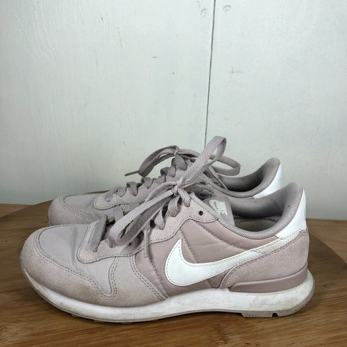 Nike Shoes Womens 8 Internationalist Sneakers Pink Gray Suede Sneakers Casual - Picture 2 of 14