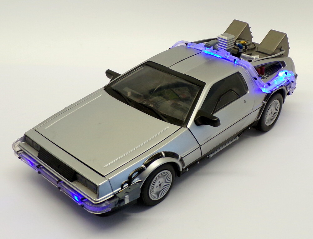 1/15 BACK TO THE FUTURE Ⅱ TIME MACHINE Back To The Future II DeLorean 1/15 Time Machine Movie Car