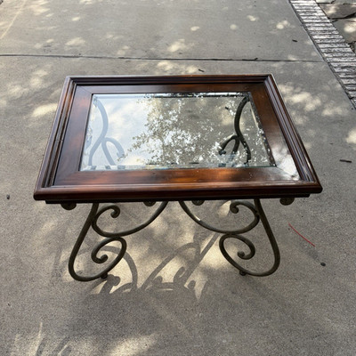 Solid wood and glass coffee table Thomasville or Ethan Allen