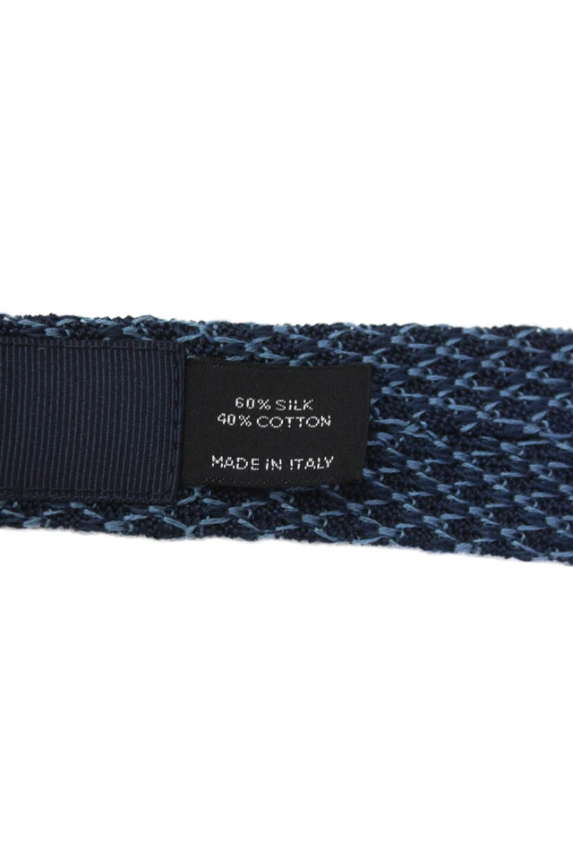 Corbata clásica tejida de punto azul marino Tom Ford para hombre Foto 3 de 4