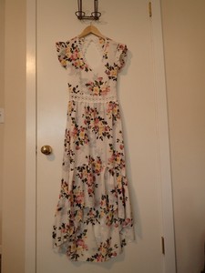 womens white floral maxi dress