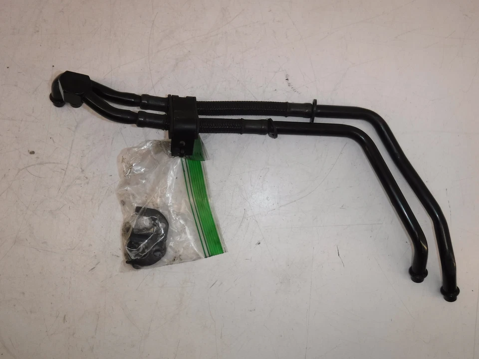 2015 victory cross country ENGINE MOTOR OIL COOLER HOSES 2520939 - Image 4 of 4