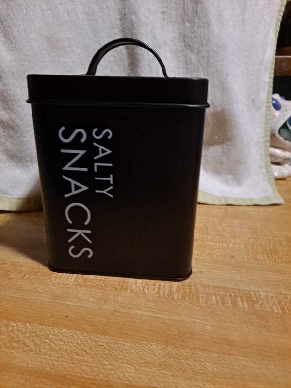 Salty Snack Tin Small