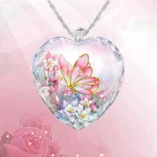 Elegant Trendy Exquisite Cute Butterfly Heart Pendant Necklace Decorative New