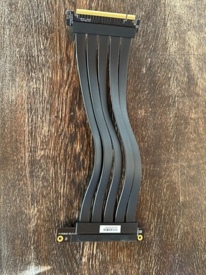 Corsair PREMIUM PCIe 3.0 x16 Riser 300mm Extension