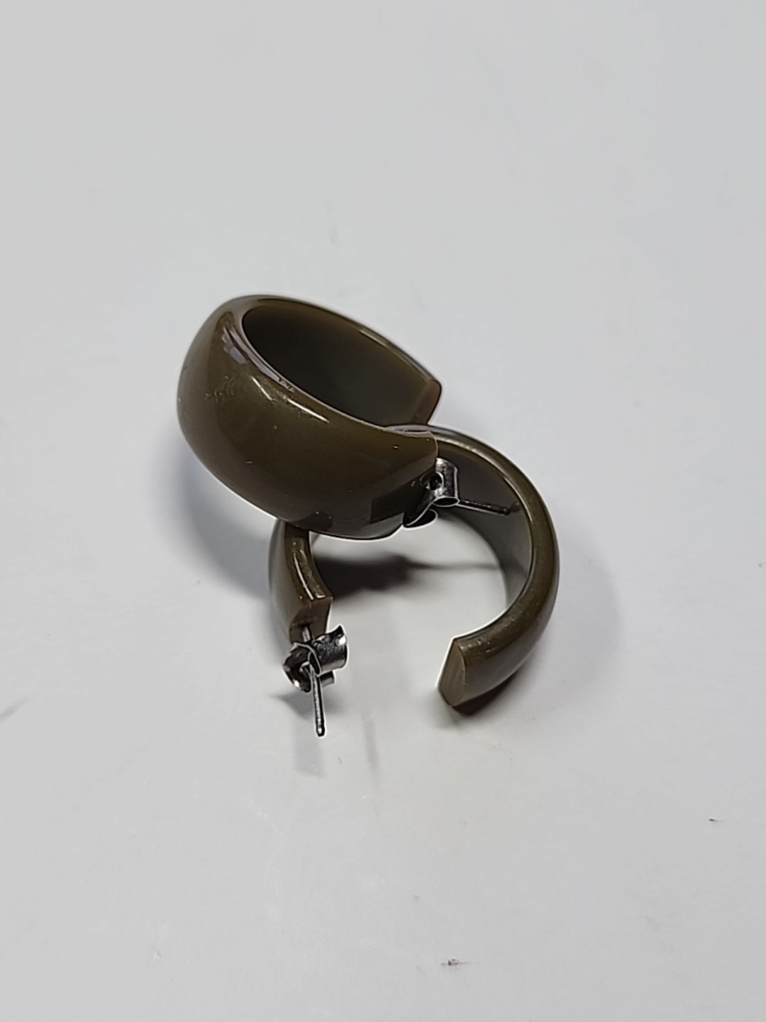 Spinach Solid Green Bakelite Round Half Hoop Pier… - image 6